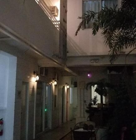 Innsite Room Rentals Pasay Ngoại thất bức ảnh