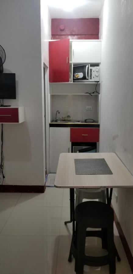 Innsite Room Rentals Manila Ngoại thất bức ảnh